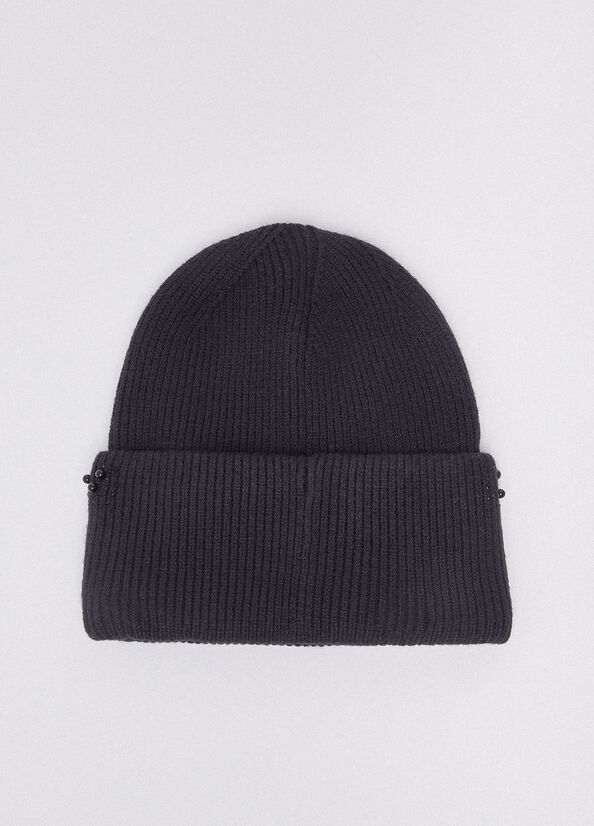 Berretto in maglia con perle