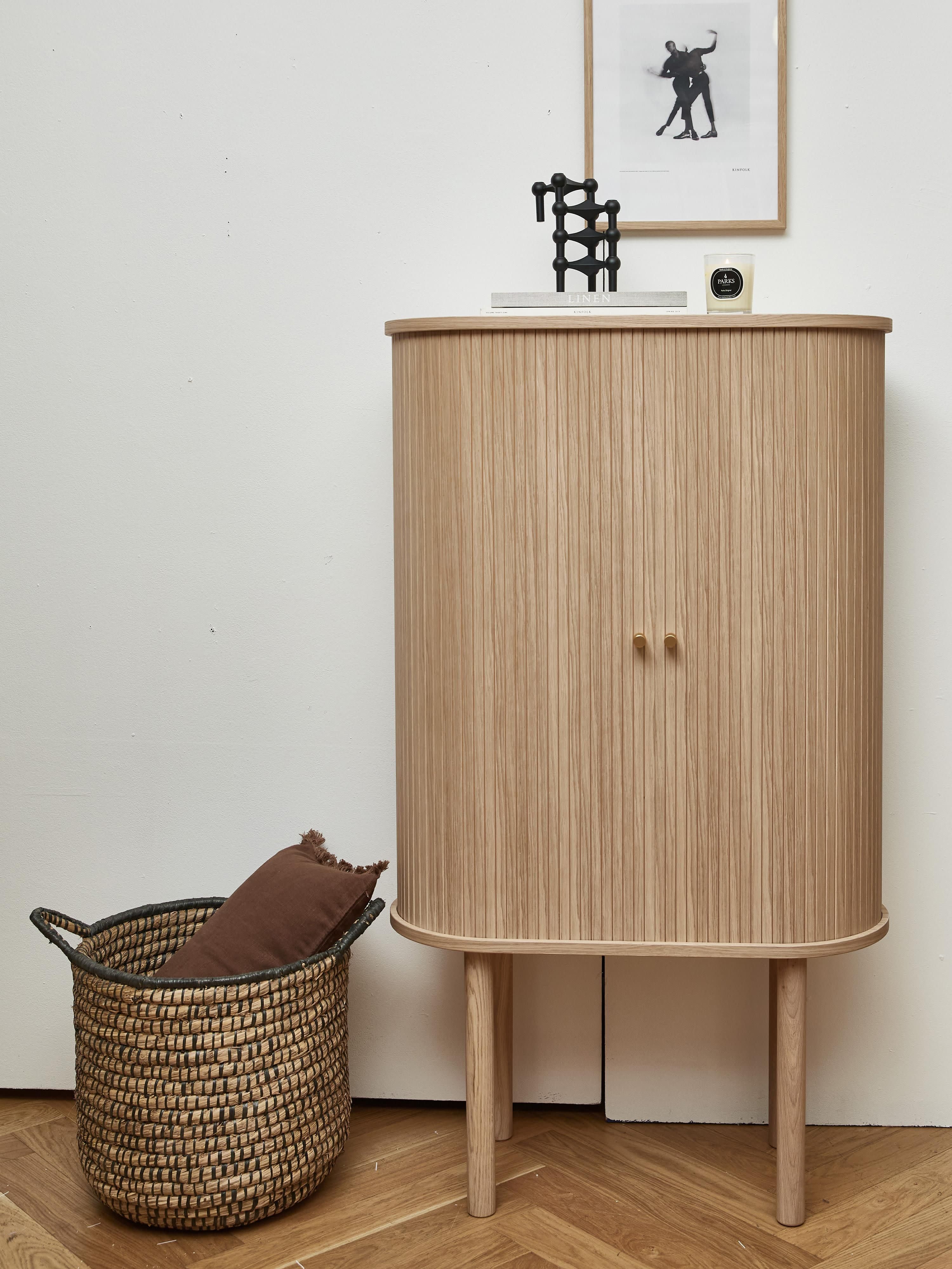 Highboard Calary mit geriffelter Front