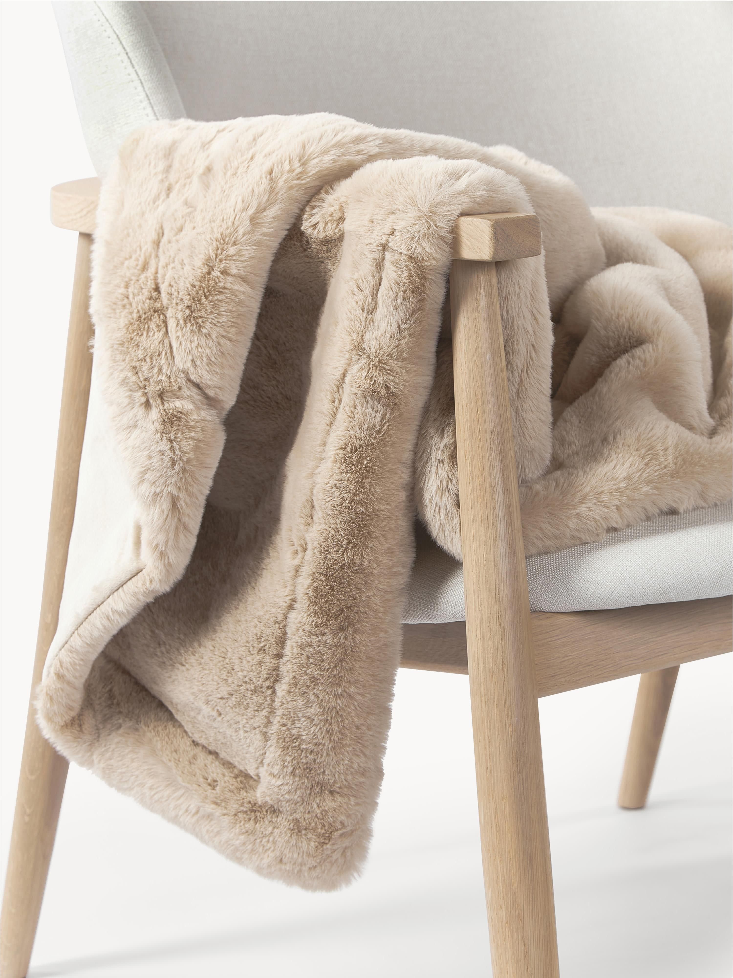 Kuscheldecke Mette aus Kunstfell