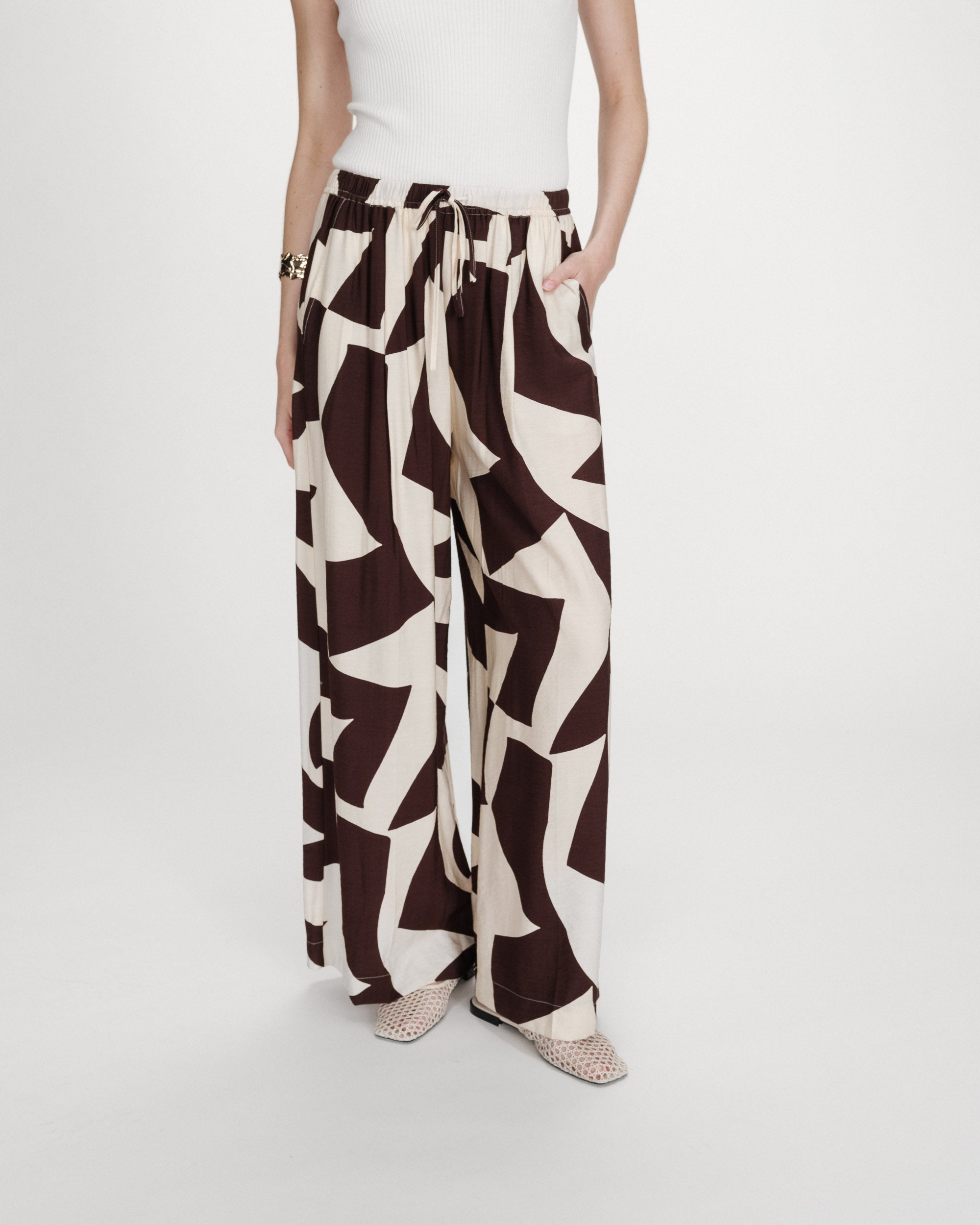 Pantalon large taille ajustable motif graphique chocolat Veni