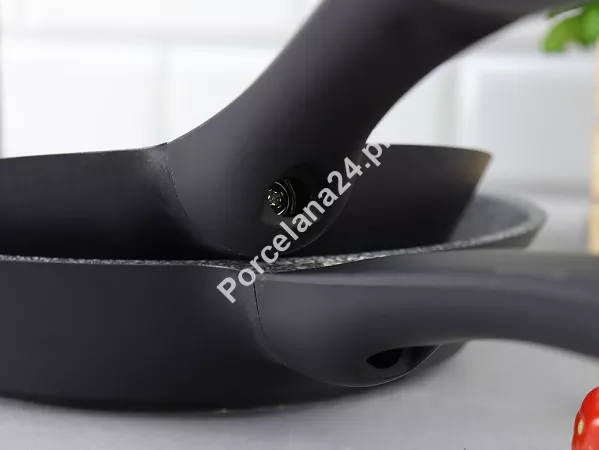 Patelnia 24 cm ZWIEGER - Black Stone 1Z.BS.P24