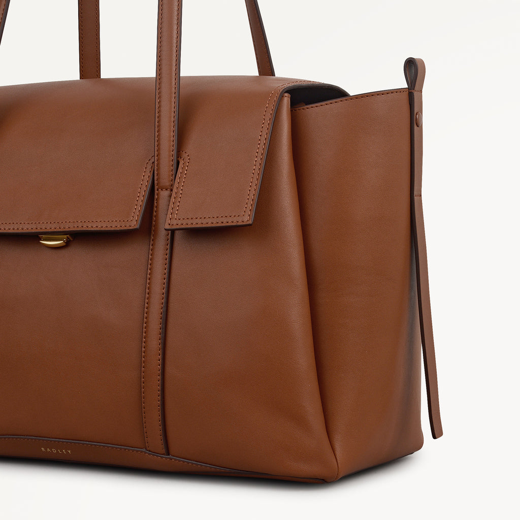The Chancery - Large Flapover Shoulder
