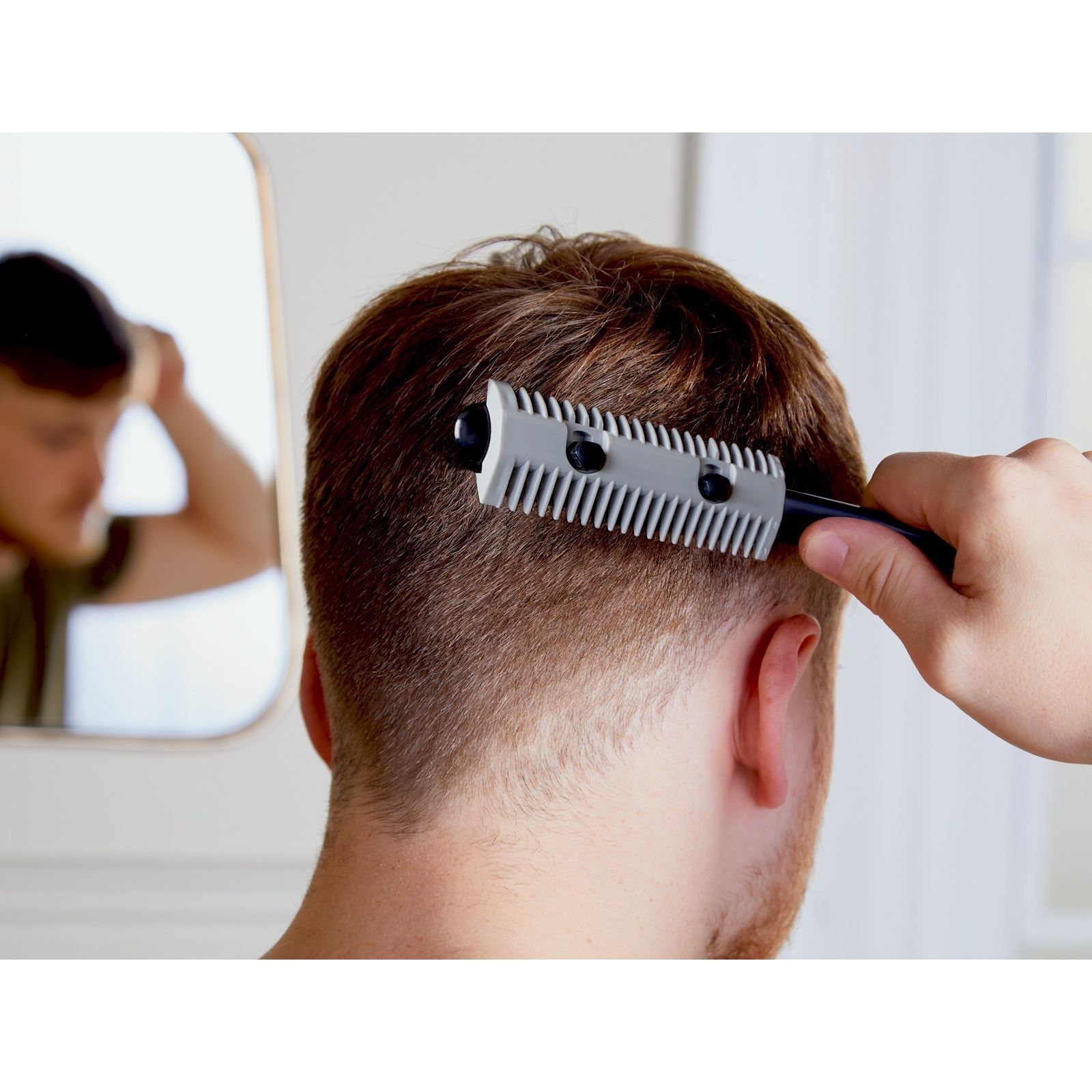 mysmartbuy Hair Cutting Comb - Easy To Use Unisex Adjustable Home Haircutting Comb Barber Tool with Safety Razor and 4 Cutting Lengths