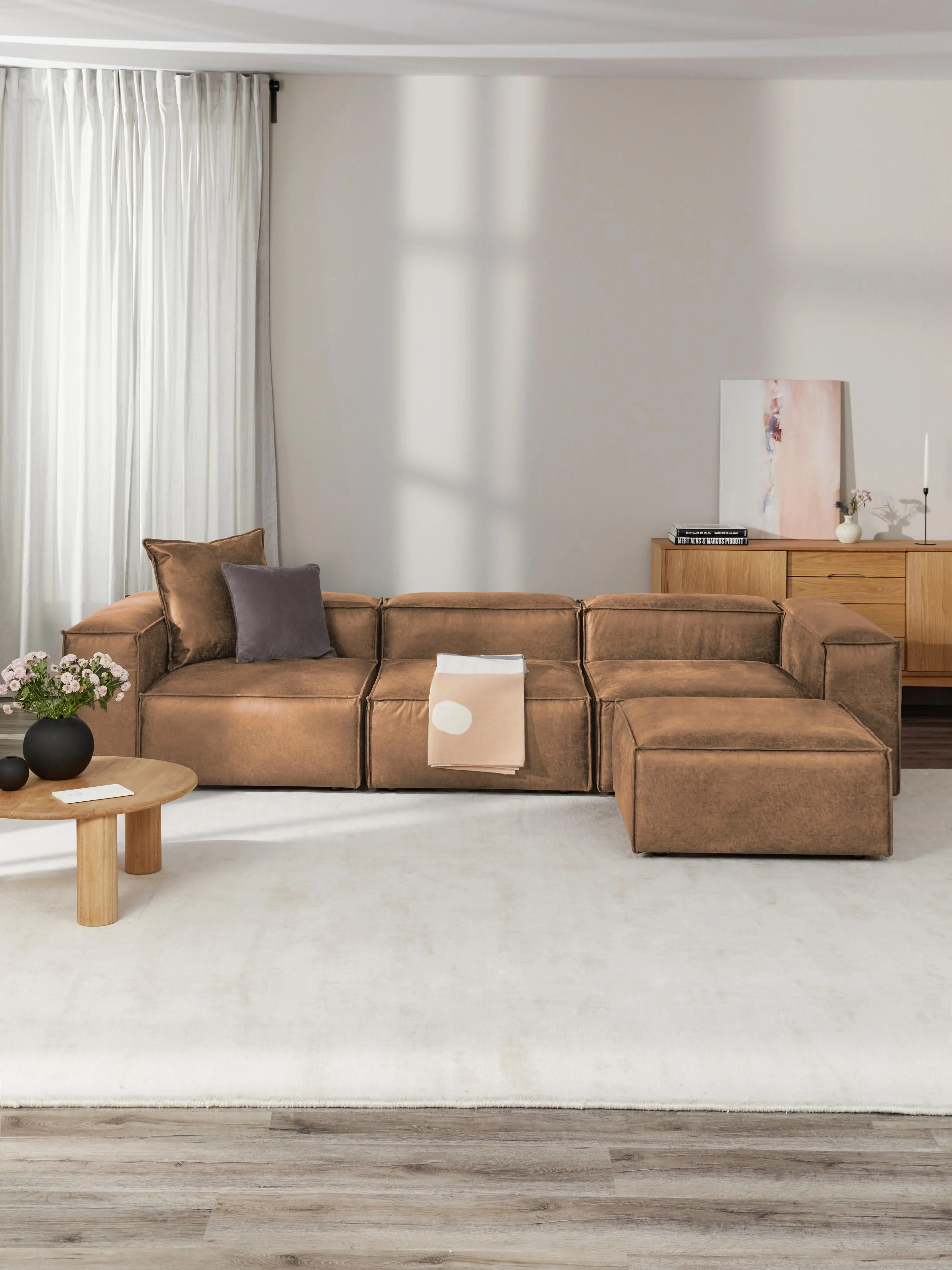Modulares Sofa Lennon (4-Sitzer) aus recyceltem Leder mit Hocker (links/rechts)