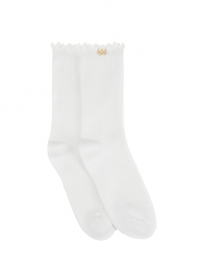 White ribbed socks with a frill trim
