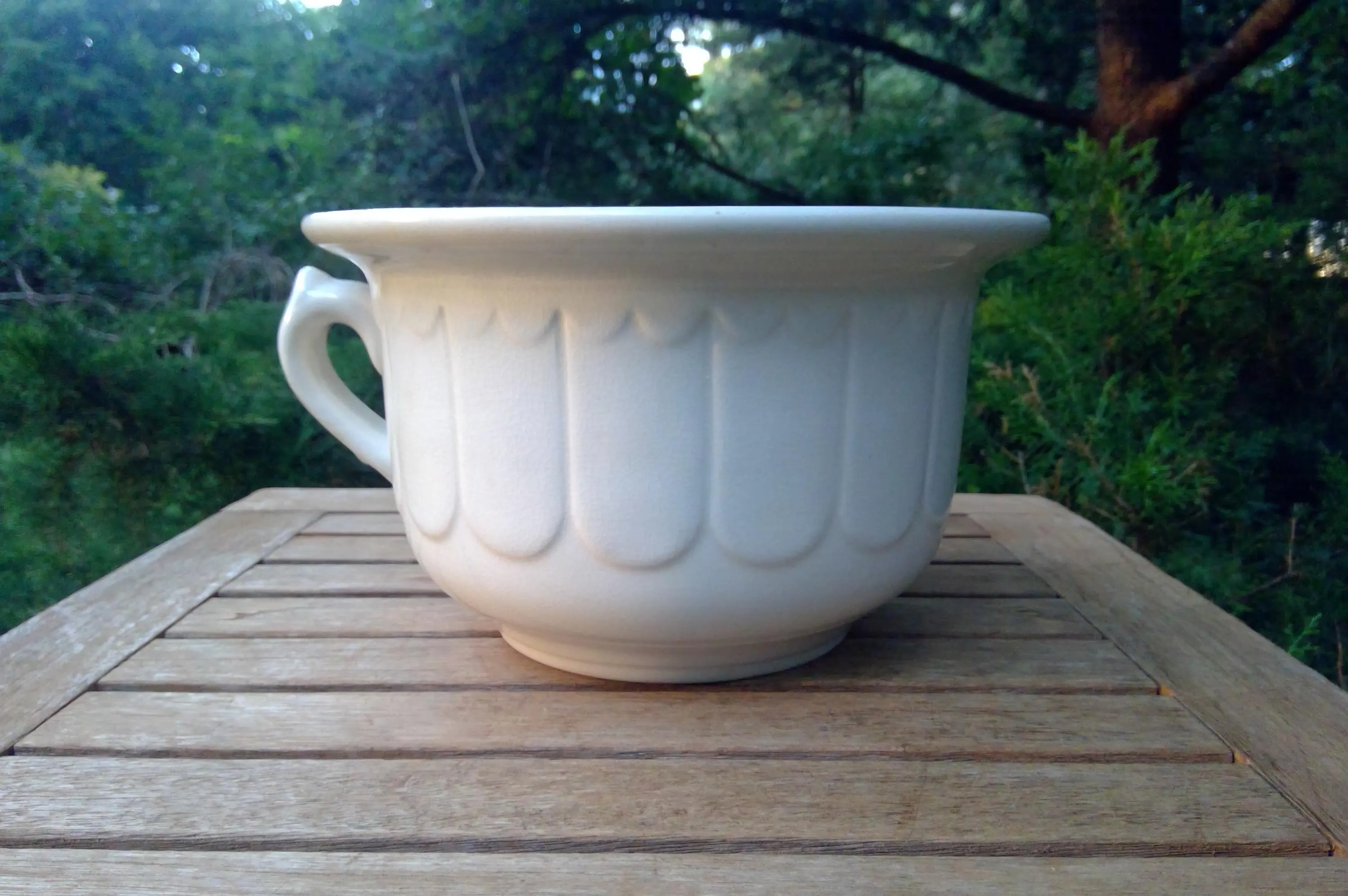 Antique LARGE Ironstone Chamber Cache Pot White Bowl With Handle Heavy Scalloped Sides Planter Vase MAKERS MARK K1VINTAGE