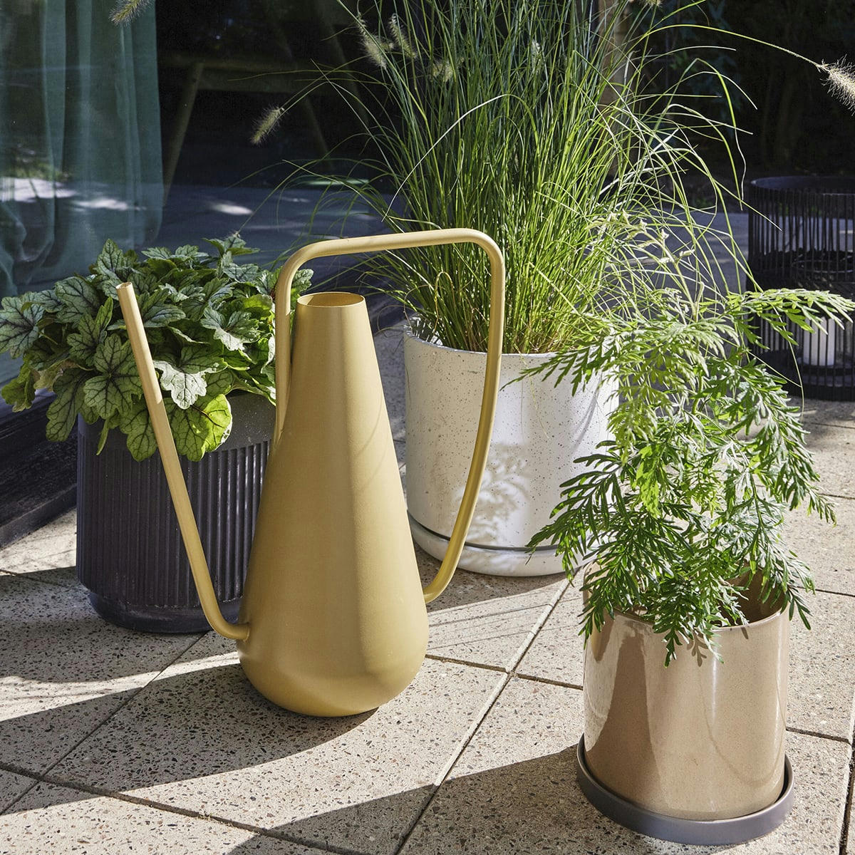 VALE - Arrosoir en fer khaki