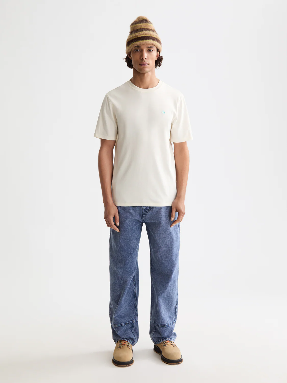 Seasonal Core - Regular-Fit Logo T-Shirt