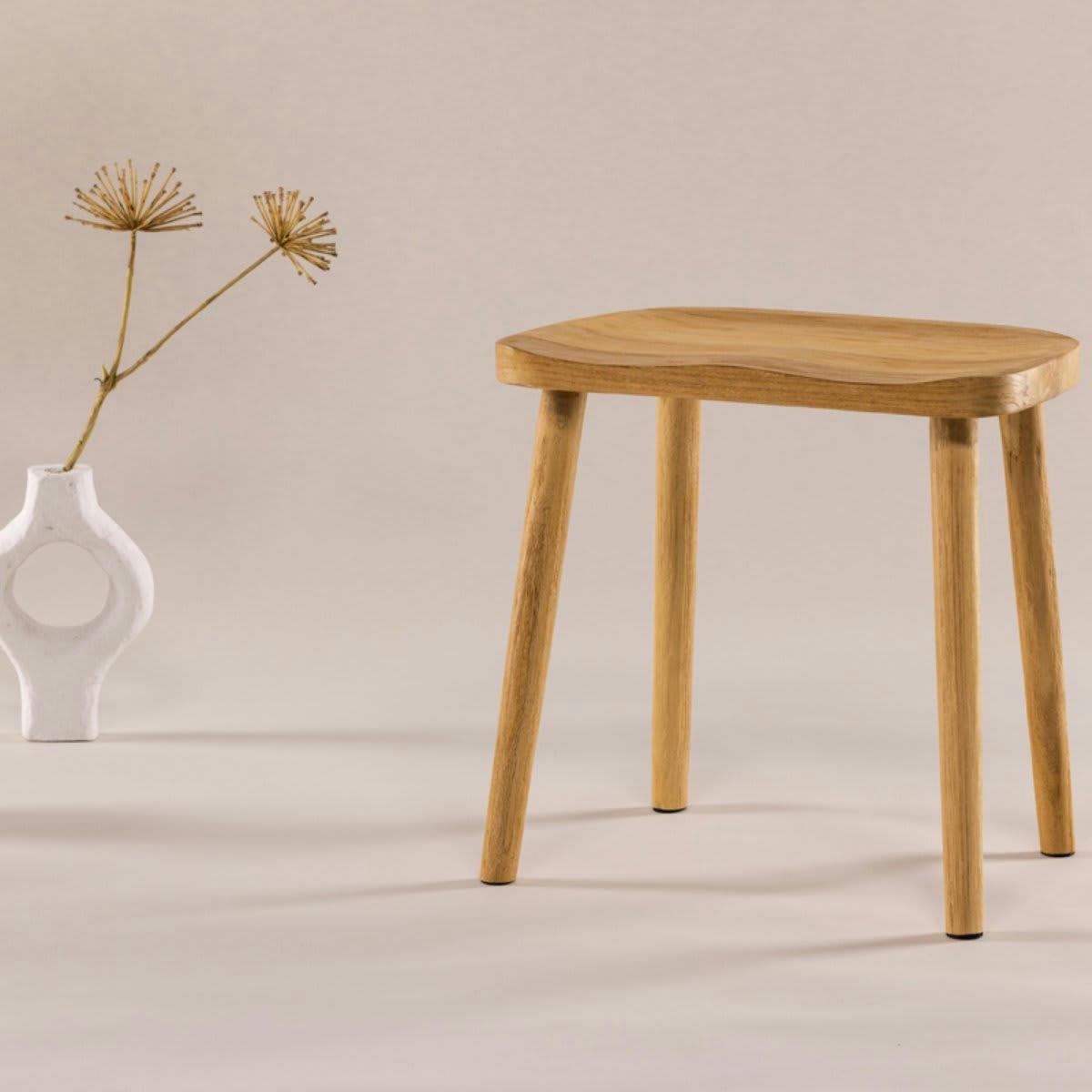 OGGY - Tabouret en bois tendance
