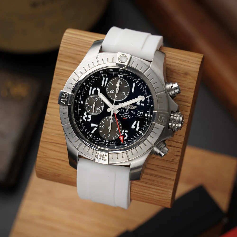 Breitling – Avenger –  Rubber Strap – White