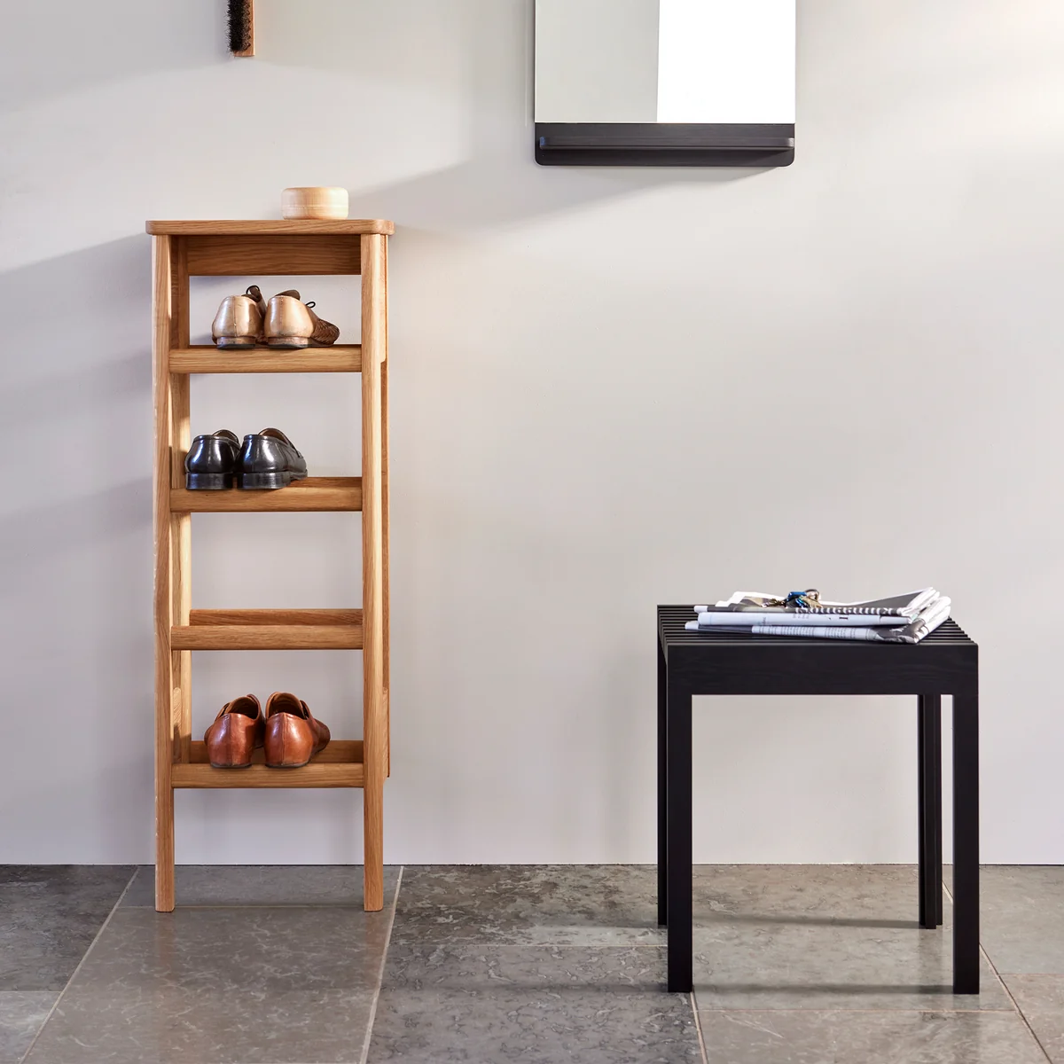 Form & Refine - A Line Schuhregal
