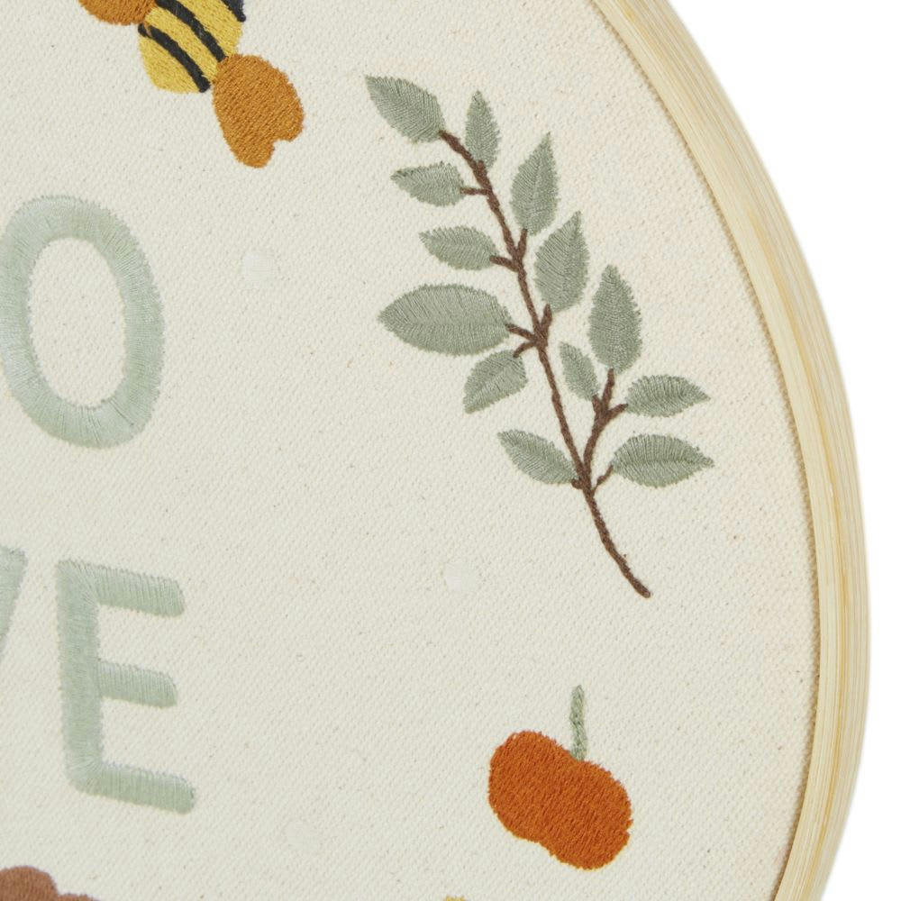 OULANKA - Déco murale broderie jaune, beige, verte et marron D27