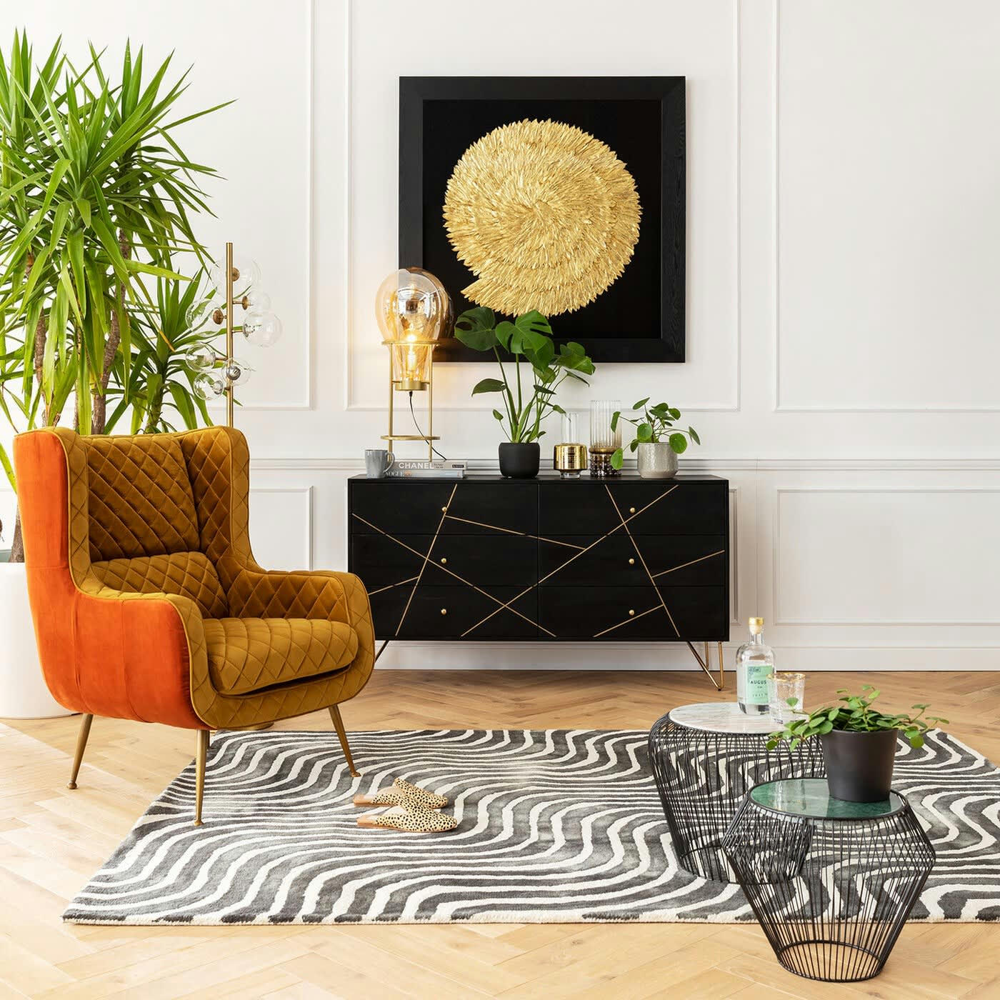 VEIN - Commode 6 tiroirs en manguier massif noir lignes dorées