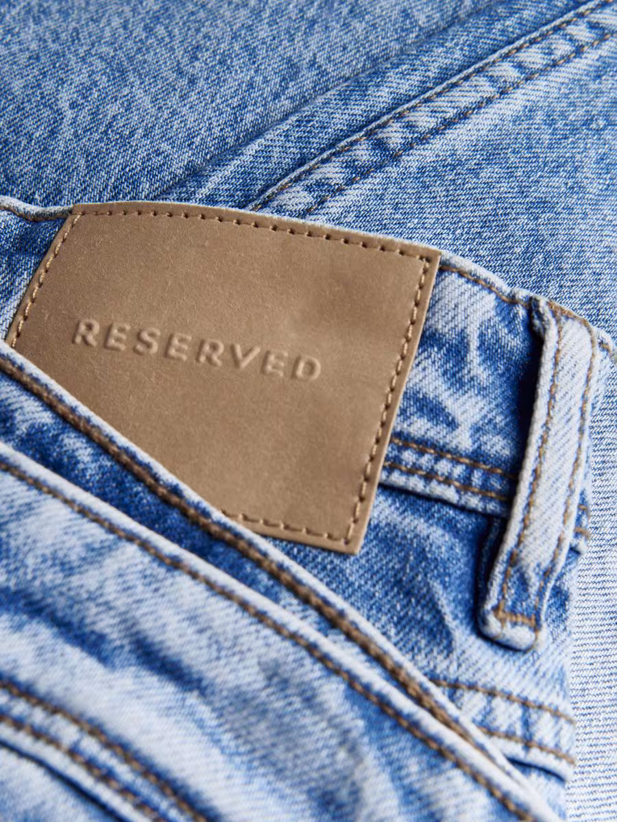 Carrot Jeans With Wash Effect
