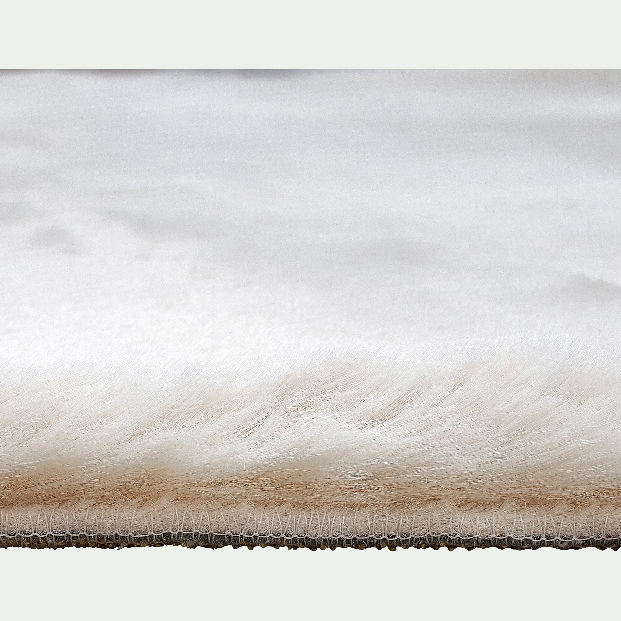 TAPIS - Tapis imitation fourrure - beige 120x160cm
