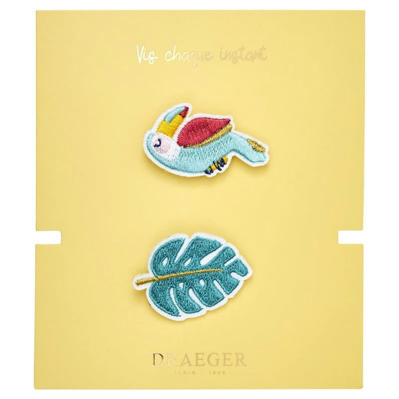 - Broche brodée toucan monstera