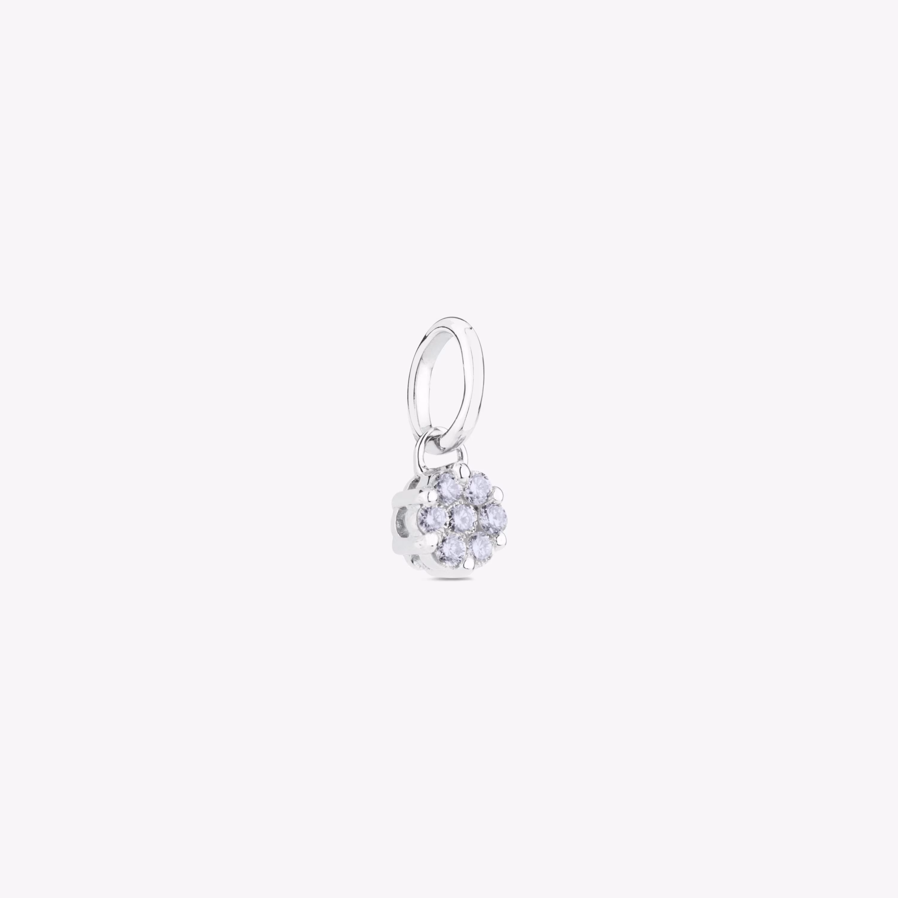 Colgante de oro blanco con diamantes motivo 4,4cm. Les Classiques