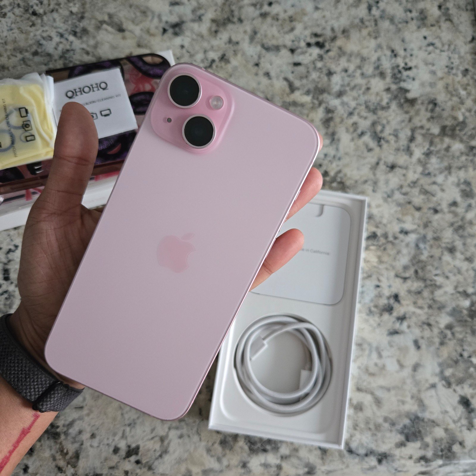 UNLOCKED Pink iPhone 15 plus 256gb