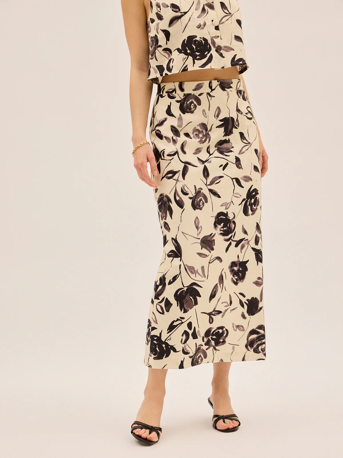 Laurel Monochrome Rose Print Midi Skirt