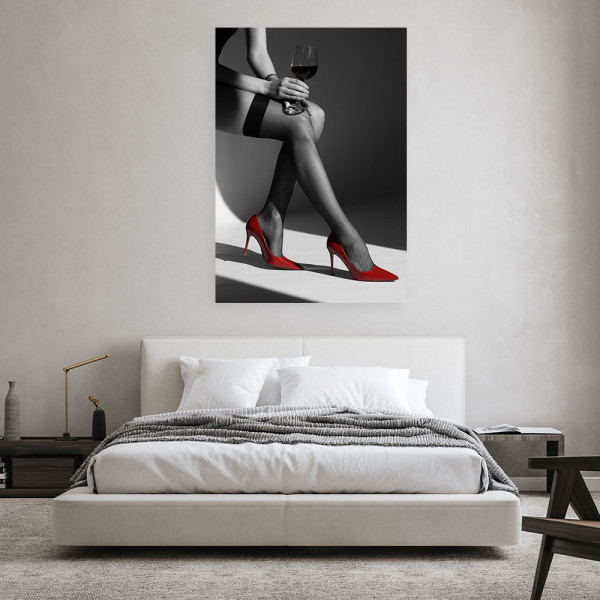 Feeby Obraz, Elegancka Kobieta z lampką wina w szpilkach 40x60