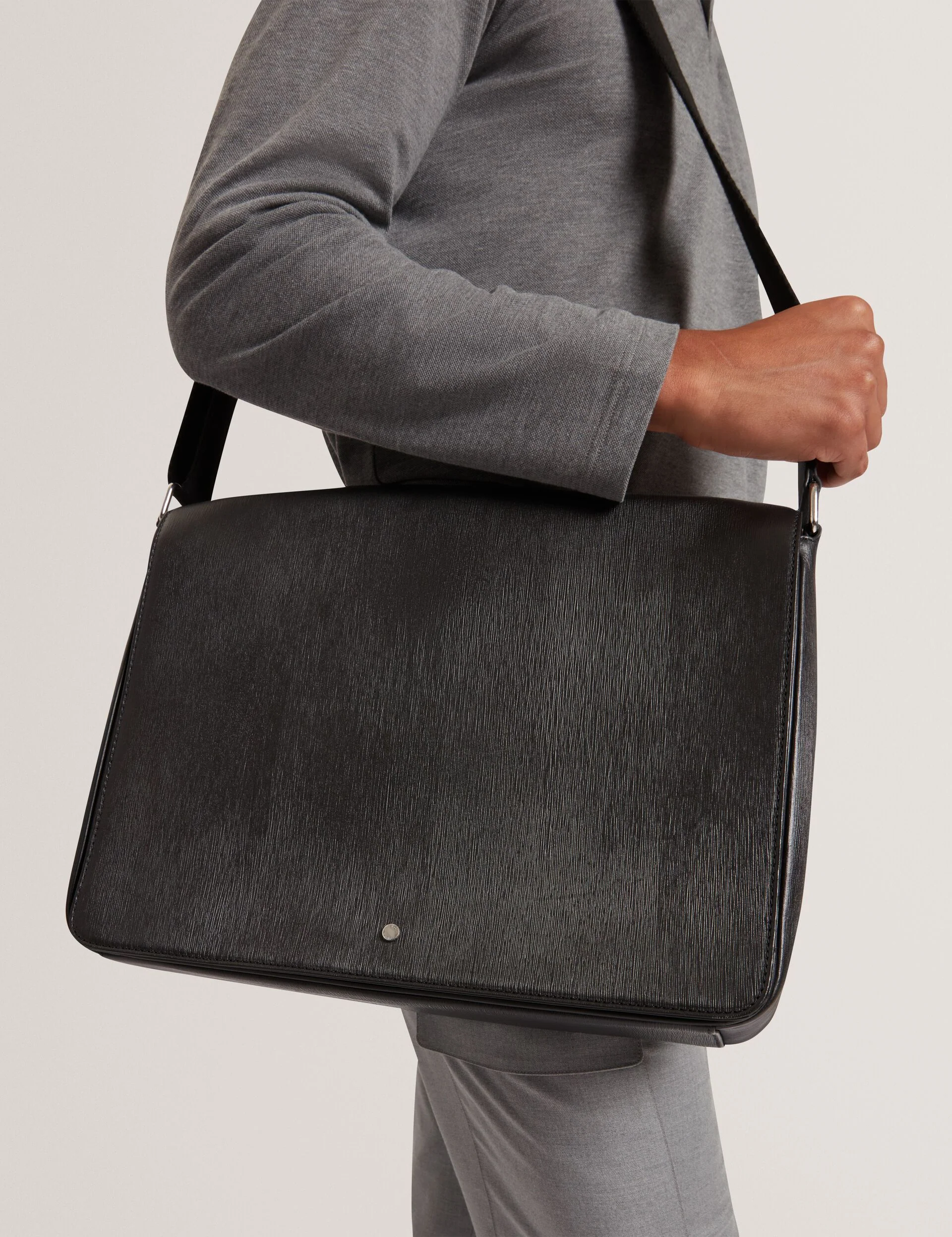 BARKLY | BLACK