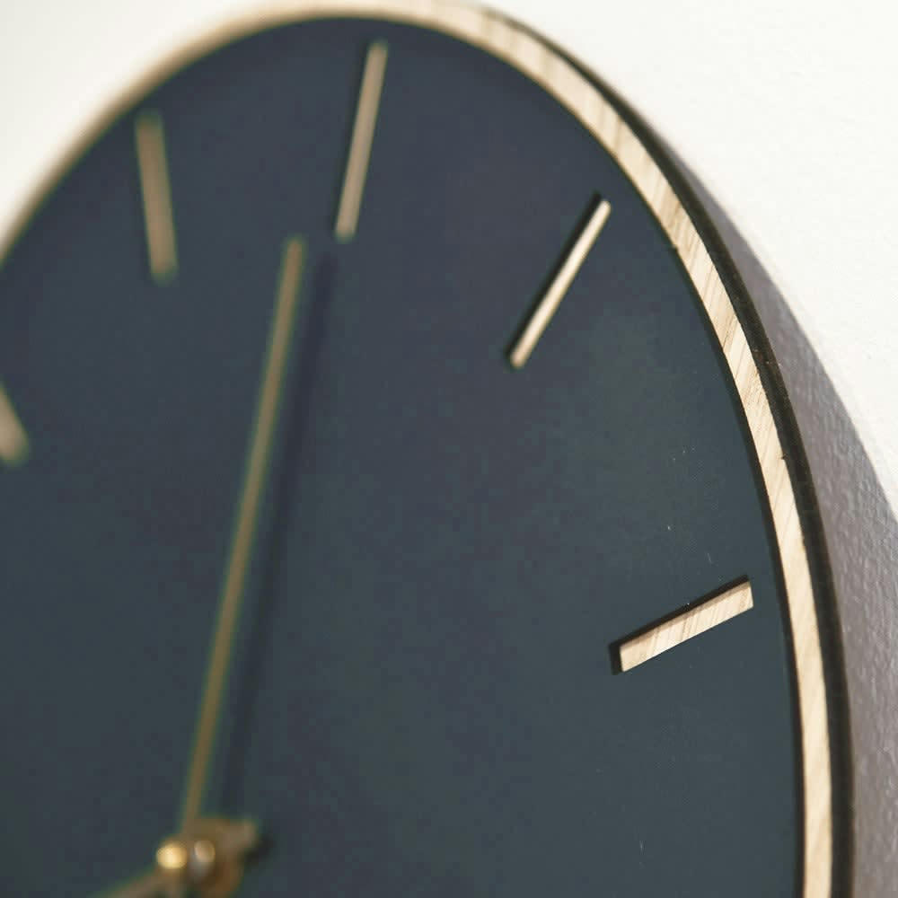 - Horloge murale en linoléum bleu D28cm