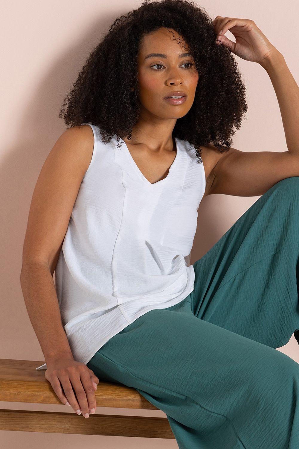 Klass. Textured V Neck Sleeveless Top