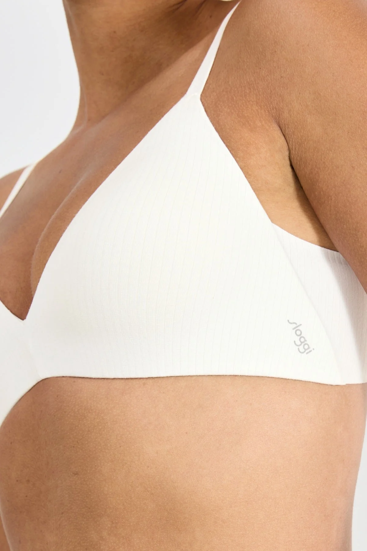 Zero Feel Pure White Push Up Bra