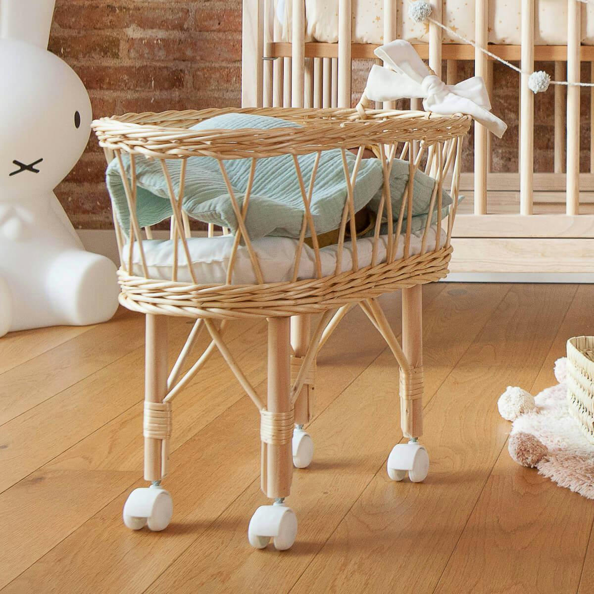 BARNA - Berceau poupée en feuilles de palmier