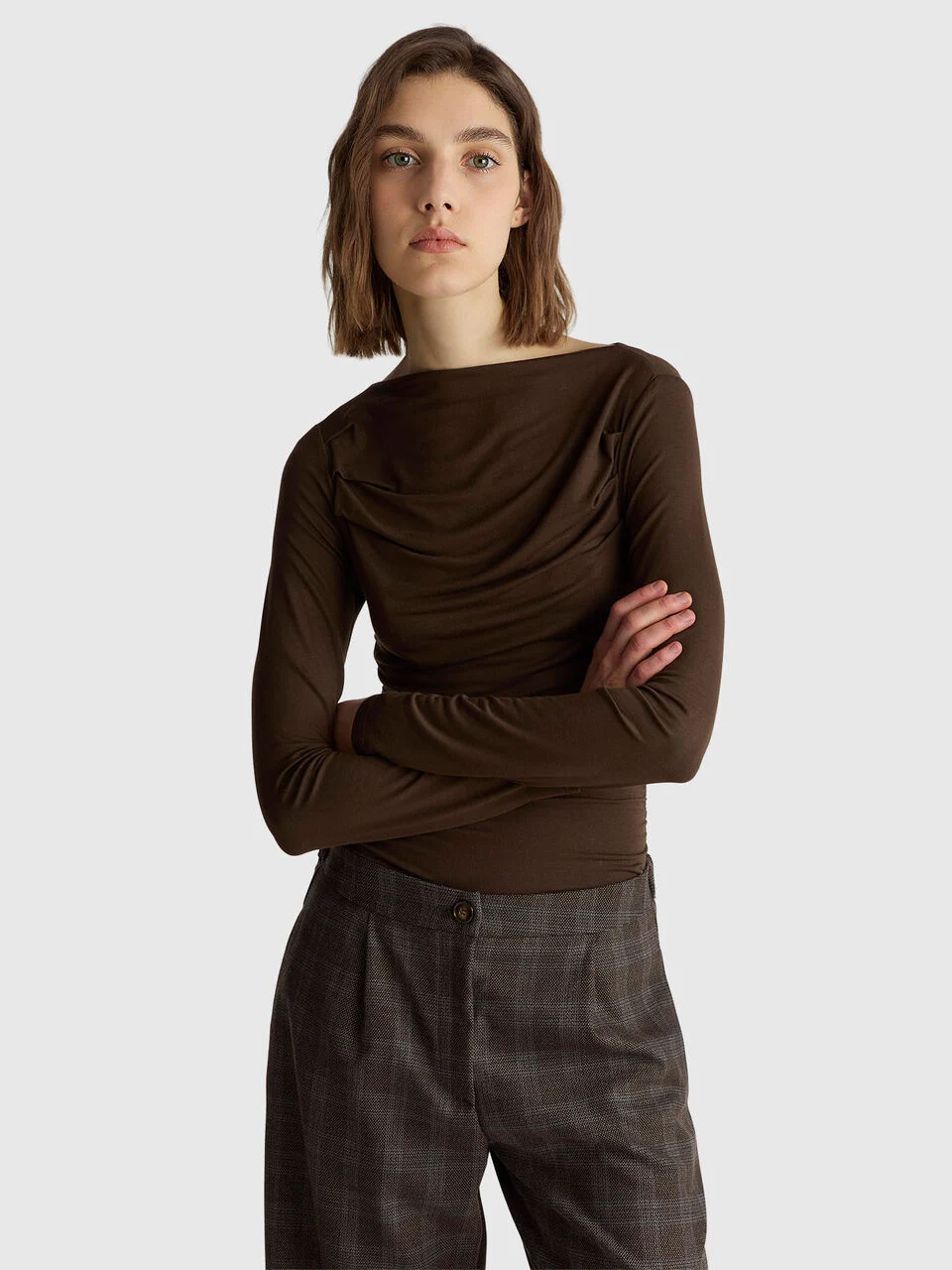 Fitted boat neck t-shirt