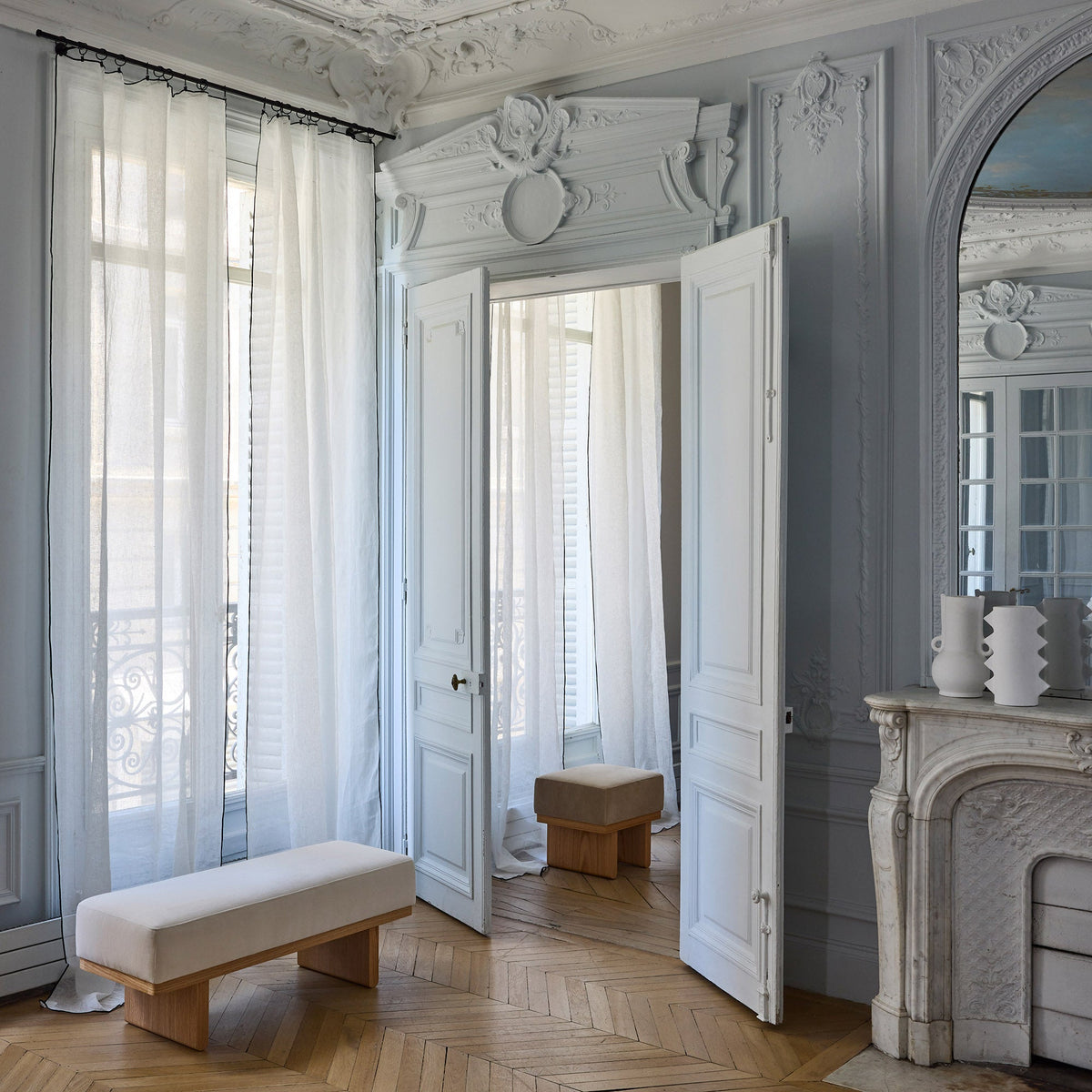 Madura Veiling Shadow puur witte en zwarte hommel 145x280 cm