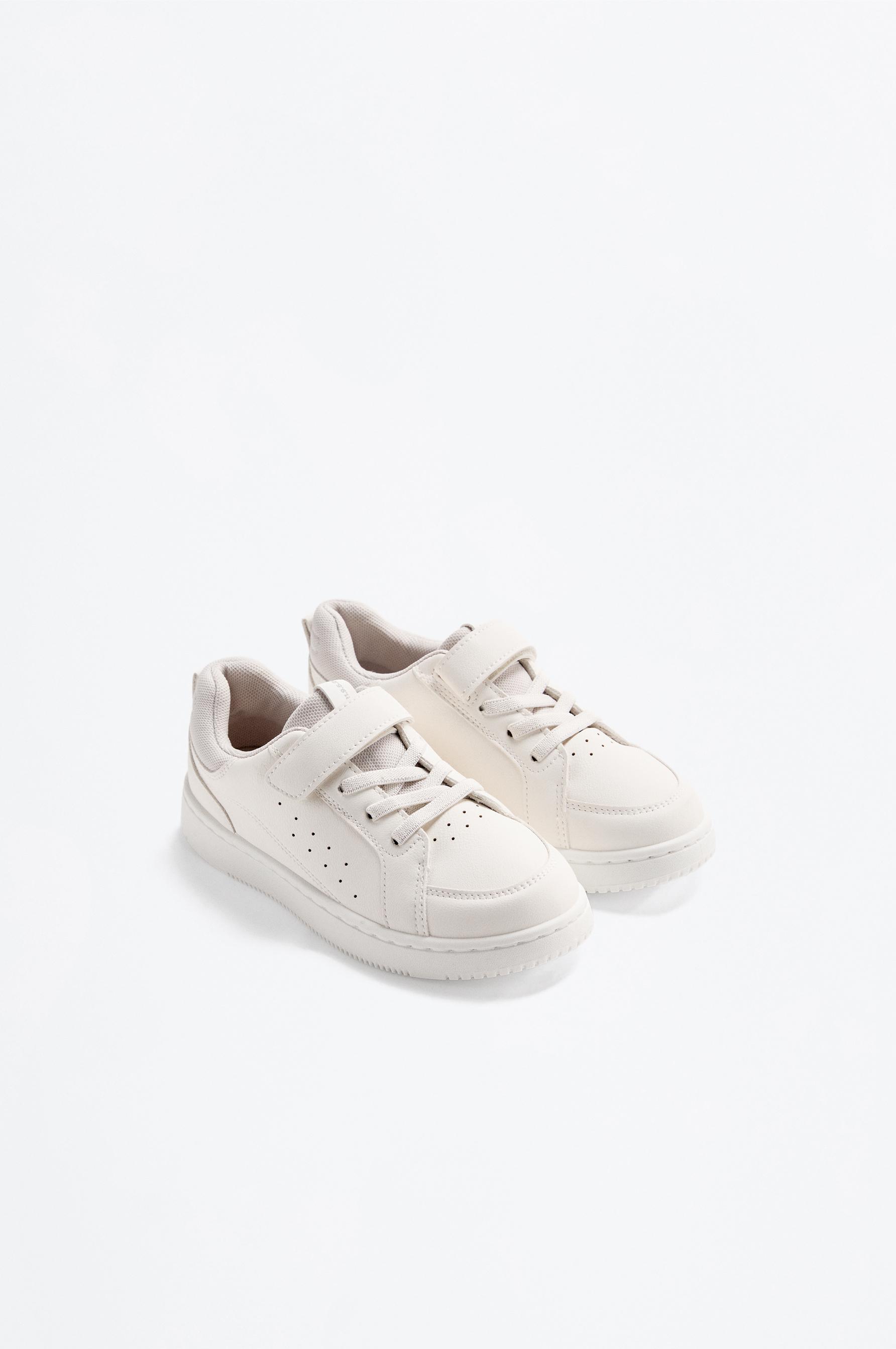 Zapatilla deportiva retro