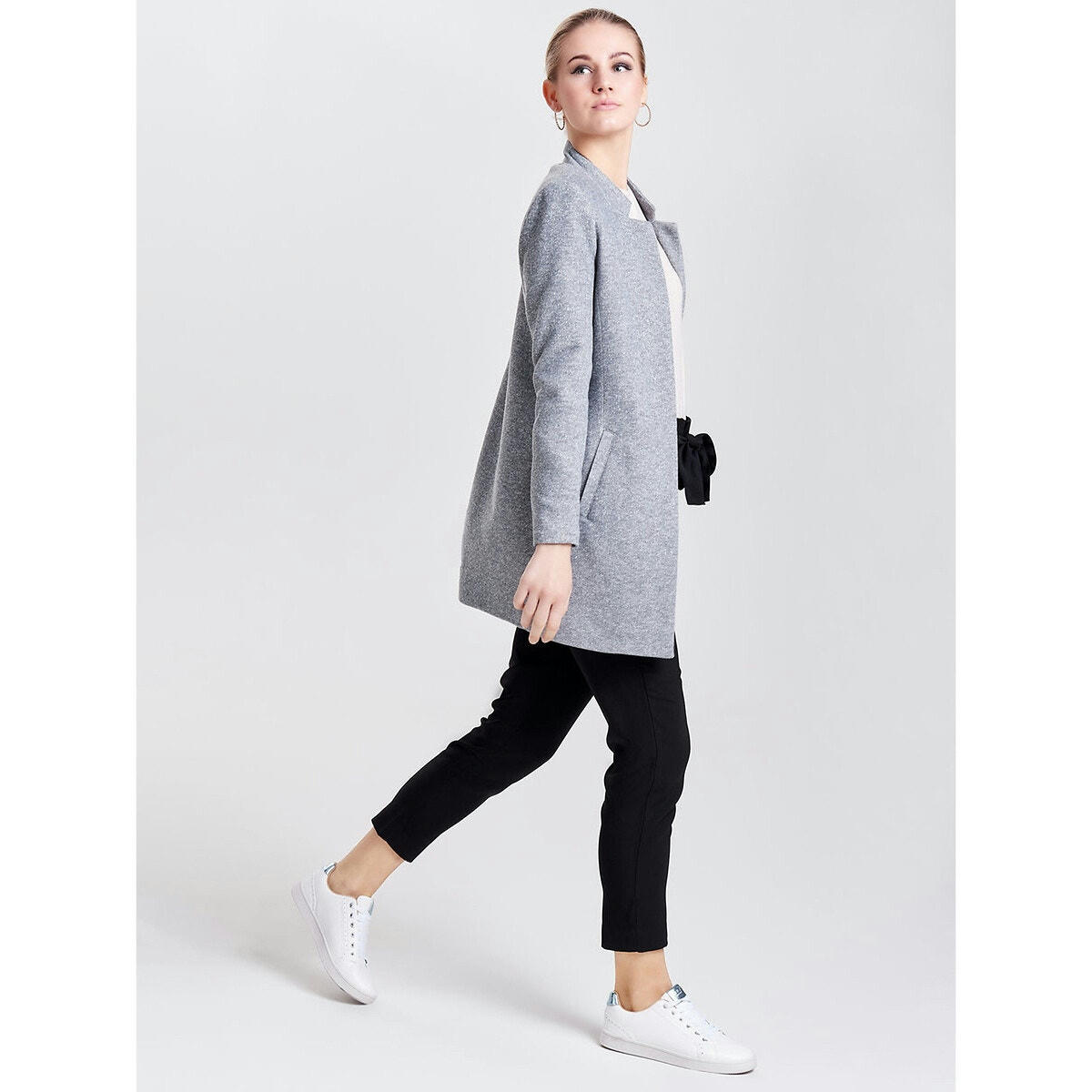 Veste mi-longue, col montant