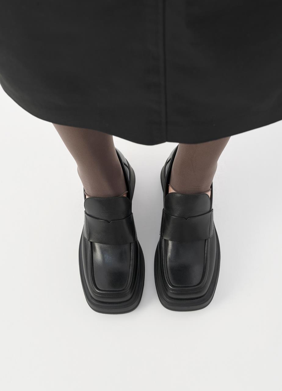 Dorah Loafers