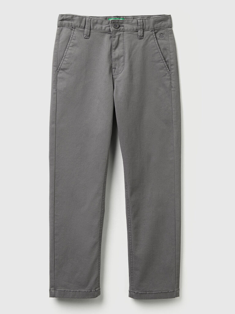 Slim fit chinos in stretch cotton