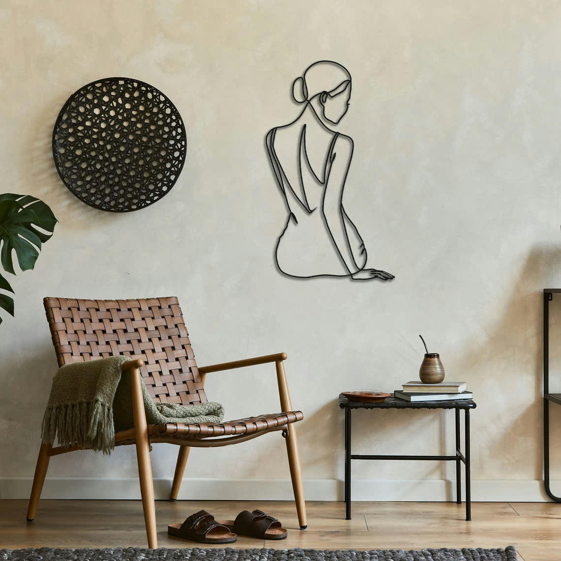 MINIMALISTE - Décoration murale minimaliste en métal noir 51x86 cm