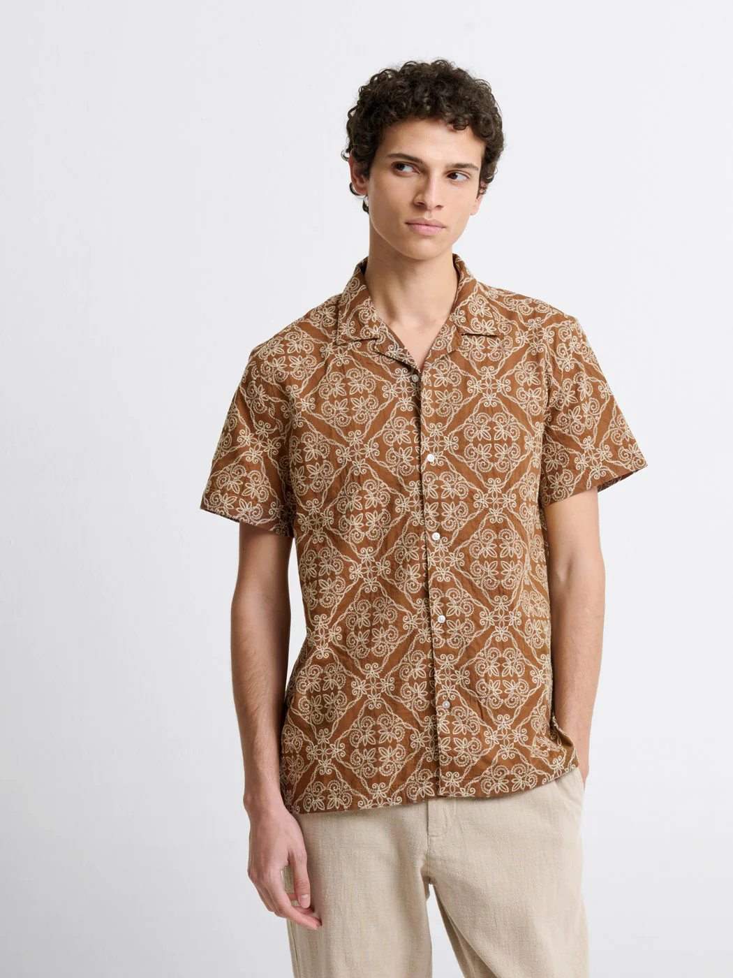 Chemise manches courtes regular brodée