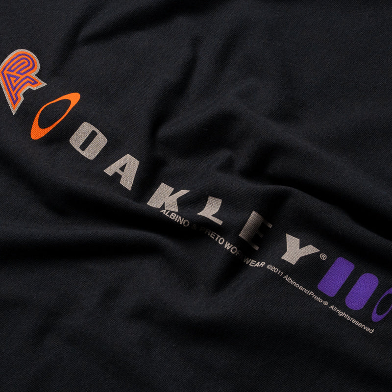 Albino & Preto x Oakley Vert Tee - Black