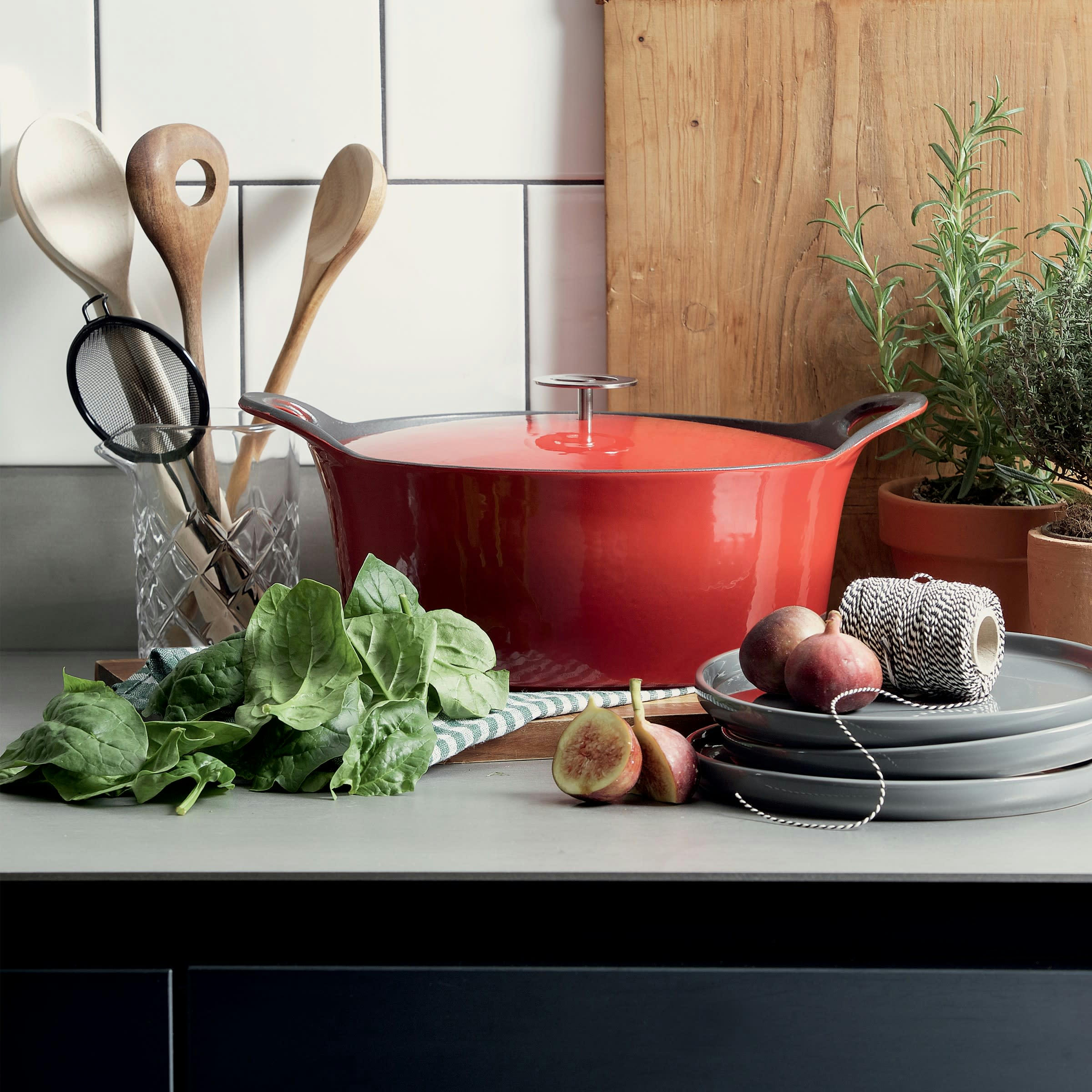 VOLCAN - Cocotte ovale rouge 35cm