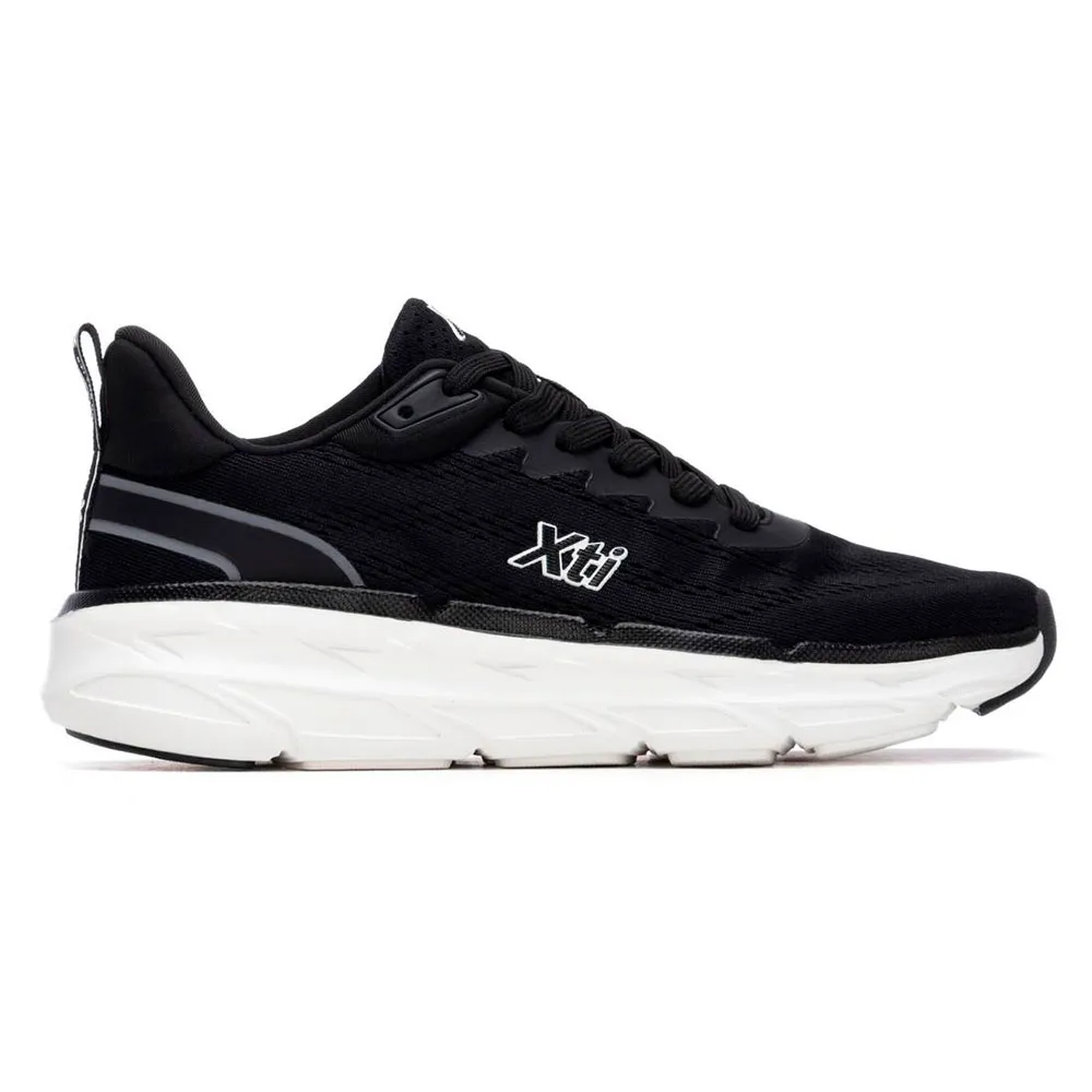 Xti 145322 trainers