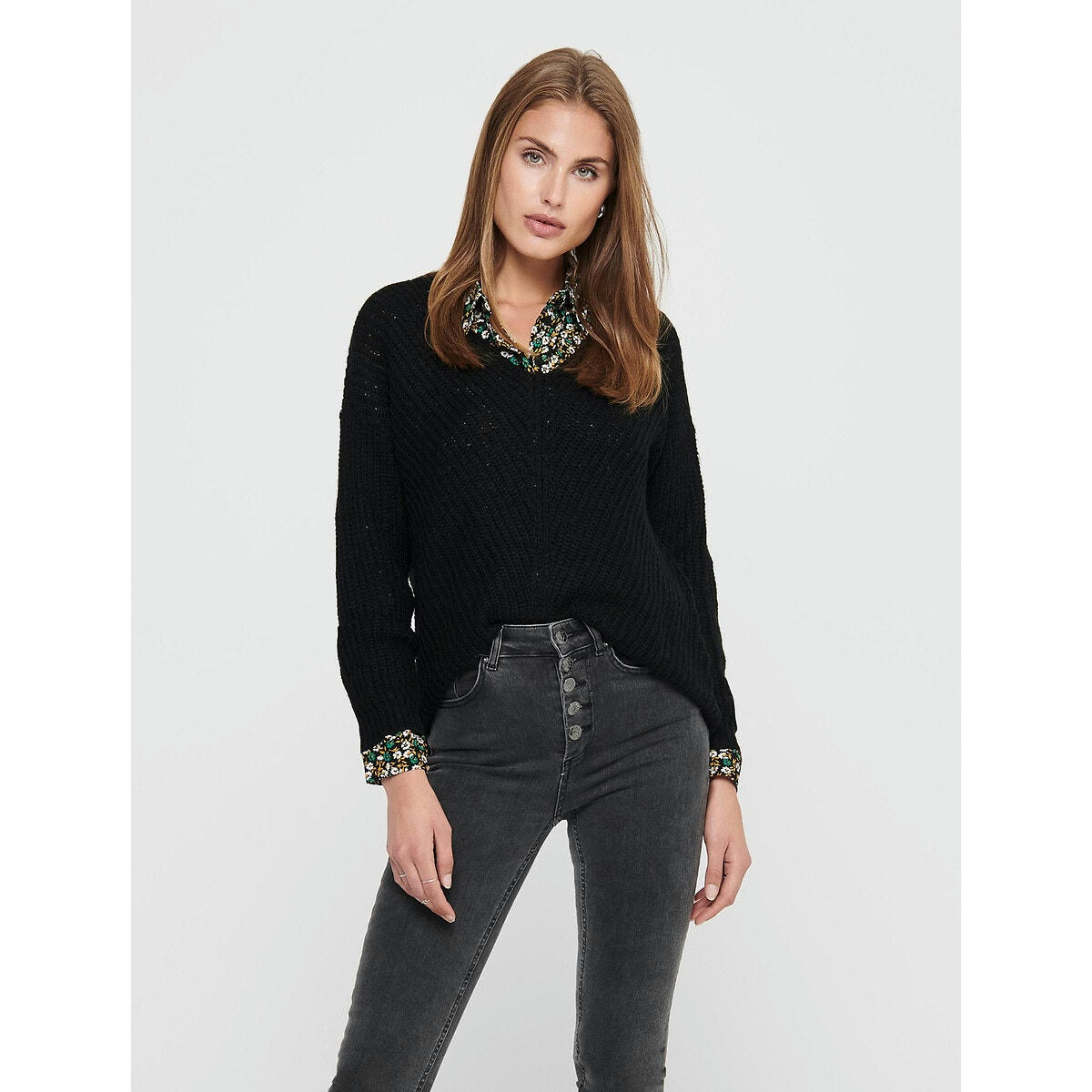 Pull en grosse maille, col V
