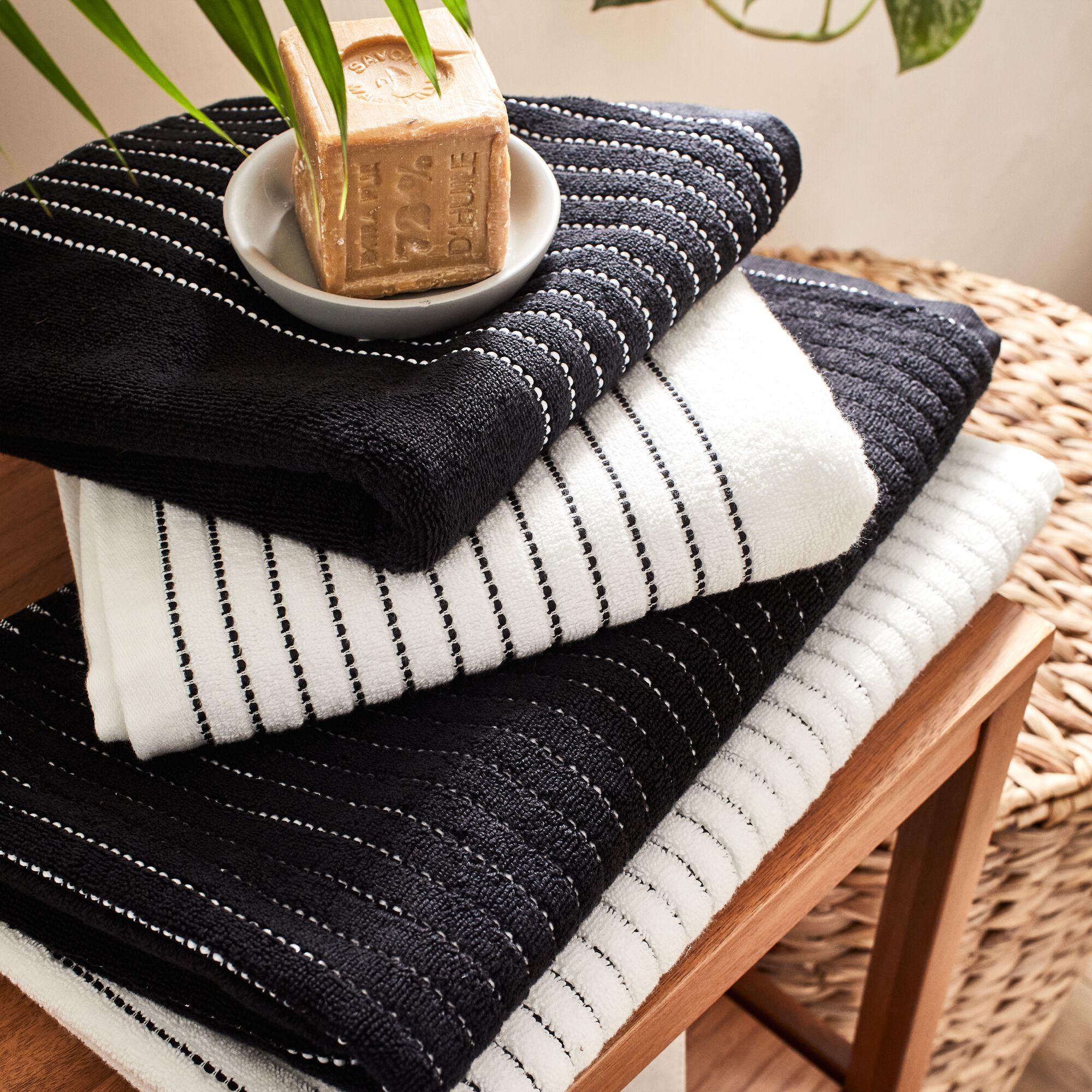 RHODES - Drap de douche en coton - noir 70x140cm