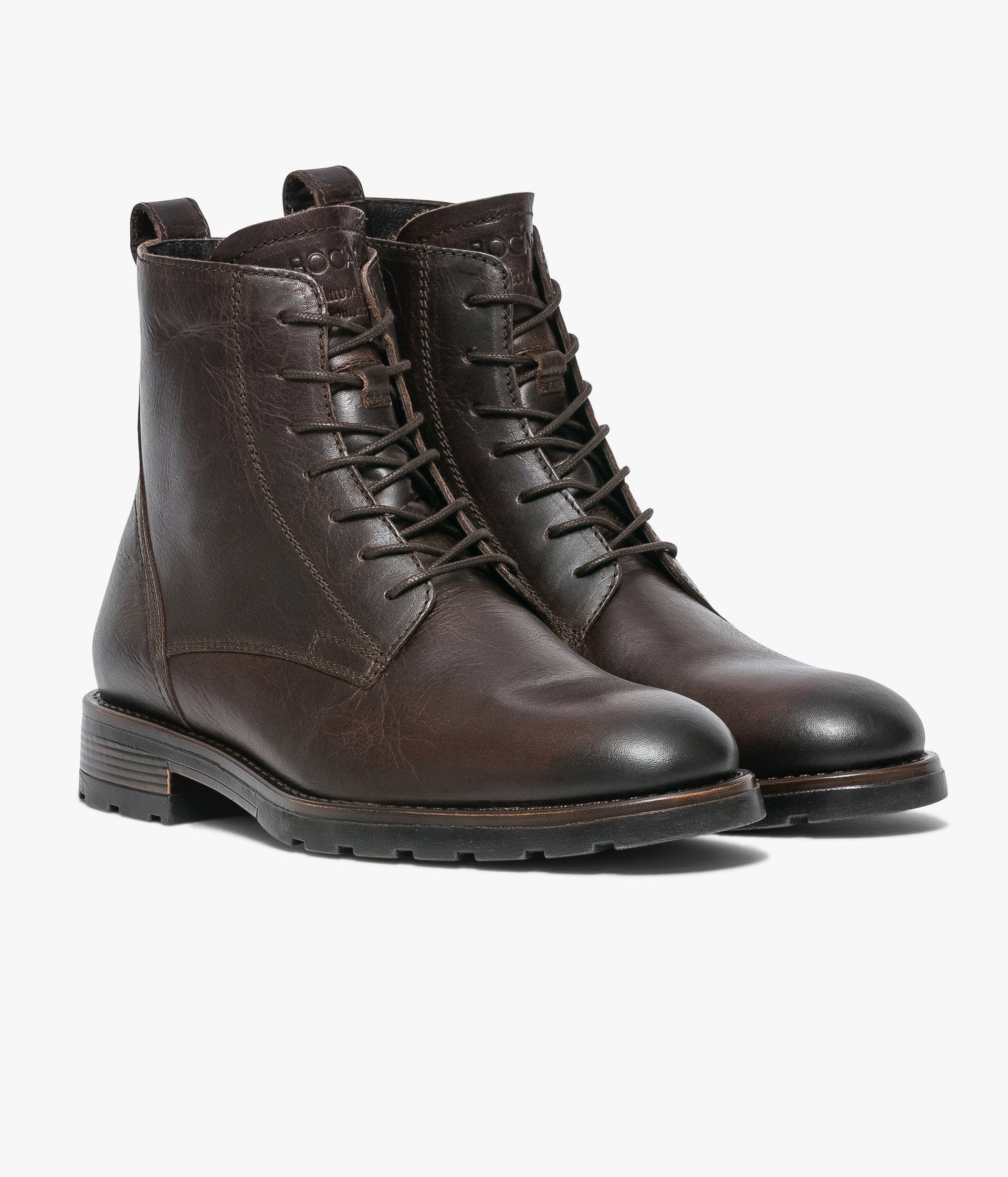 Boots Guillo café