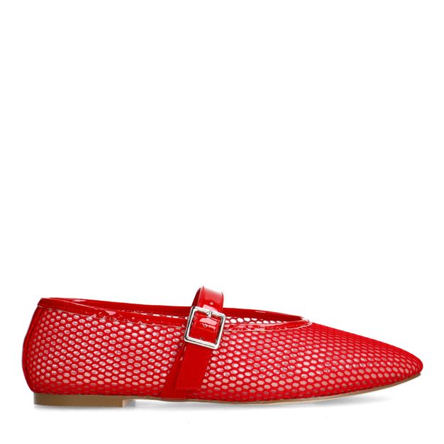 Rode fishnet ballerina's met zilverkleurige buckle