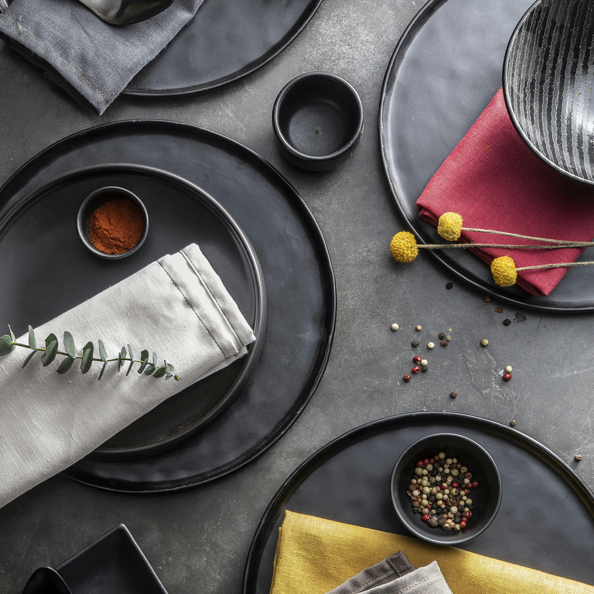 LA LILLOISE - Serviette de table unie en polylin, Meringue 45 x 45 cm