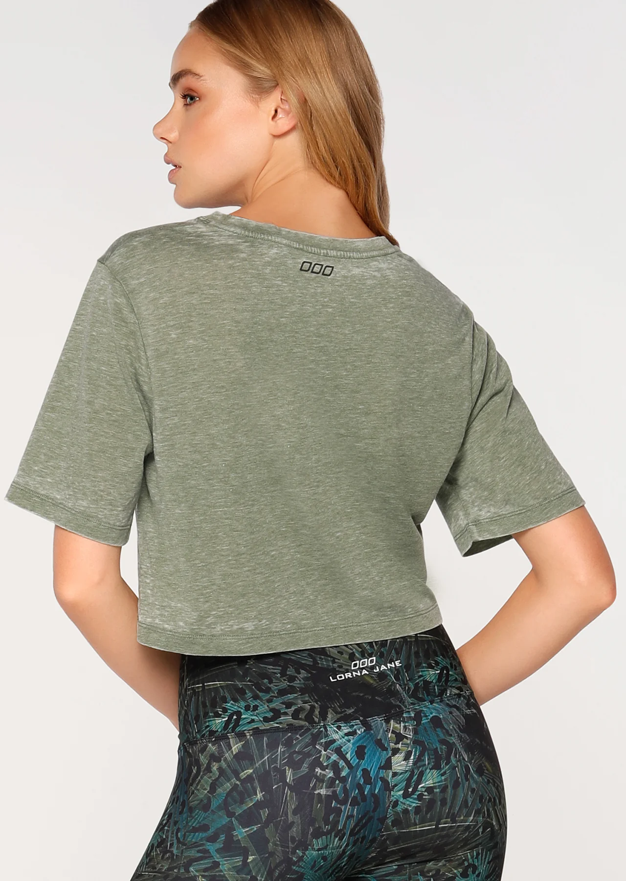 Babes Club Cropped Tee