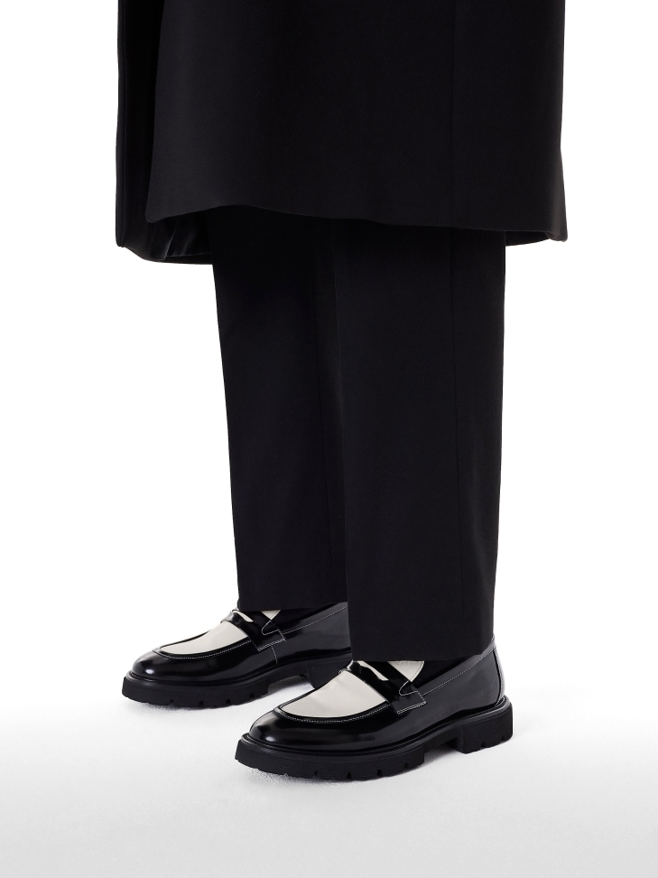 Slip-on two-tone patent leather loafers