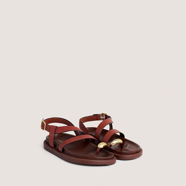 Sandales à détails dorésen cuir cognac | WEPS