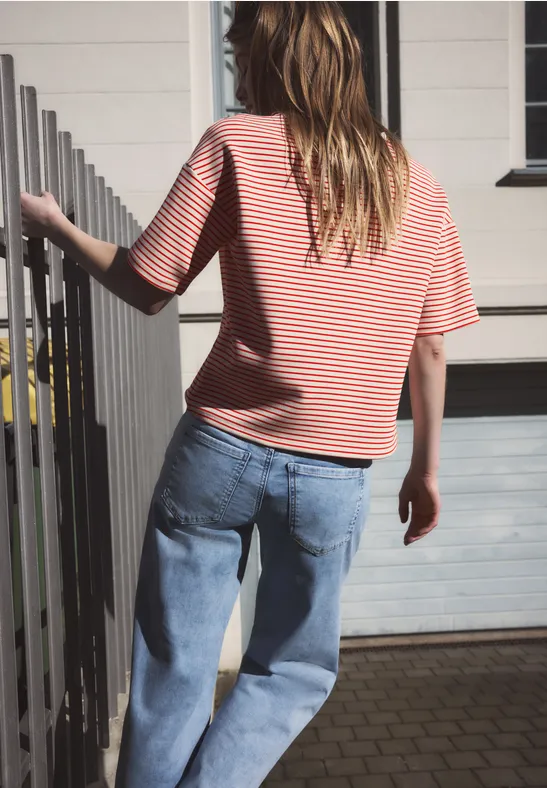 Fein gestreiftes Scuba T-Shirt