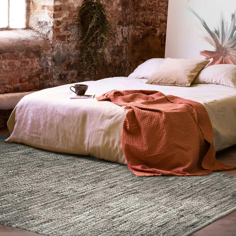 SKIN - Tapis en cuir tressé taupe 190x290